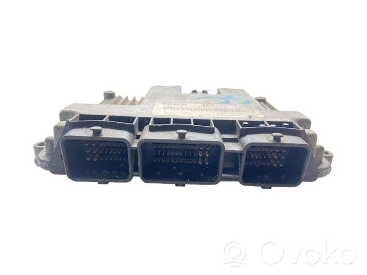 Renault Scenic II -  Grand scenic II Sterownik / Moduł ECU 8200391966