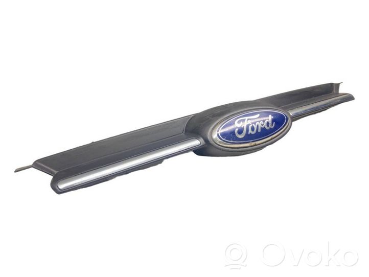 Ford Focus Rejilla superior del radiador del parachoques delantero BM51BA133B