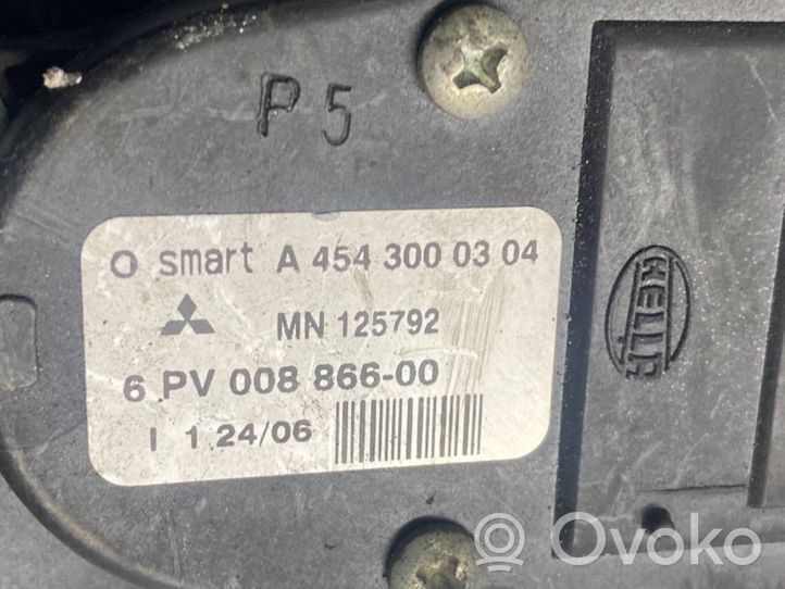 Mitsubishi Colt Pedale dell’acceleratore A4543000304