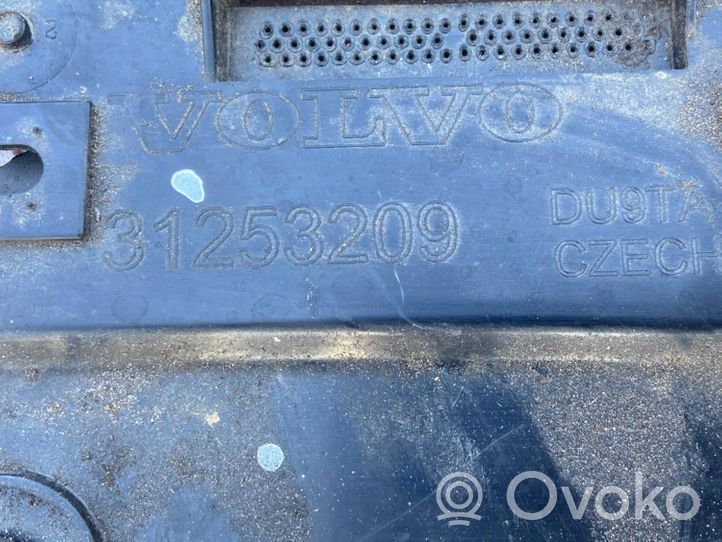 Volvo V60 Spoilera aizmugurējais vāks 31253209