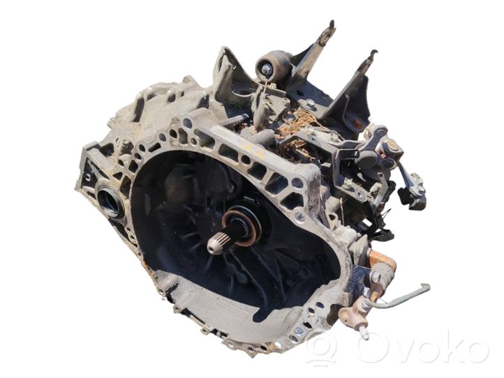 Toyota Verso Mechaninė 6 pavarų dėžė 251504K