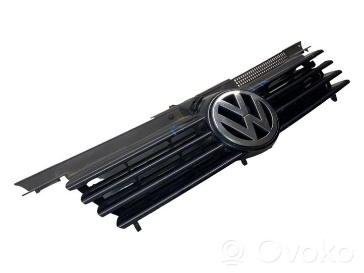 Volkswagen Bora Griglia superiore del radiatore paraurti anteriore 1J5853655