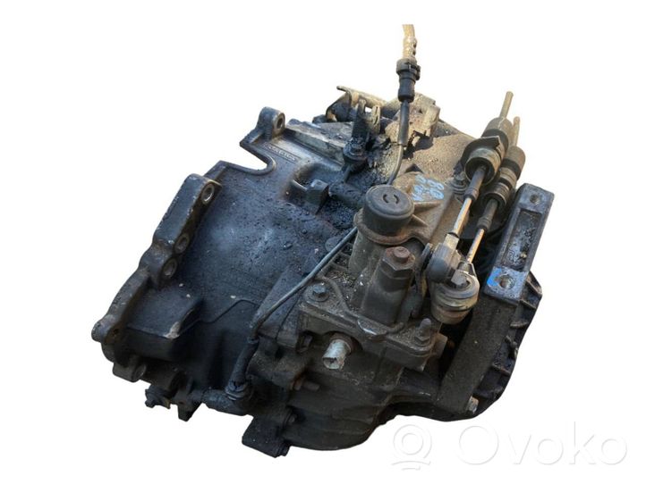 Volvo V70 Mechaninė 6 pavarų dėžė RF666R7F096AA