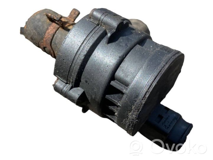 Volkswagen Touran I Water pump 