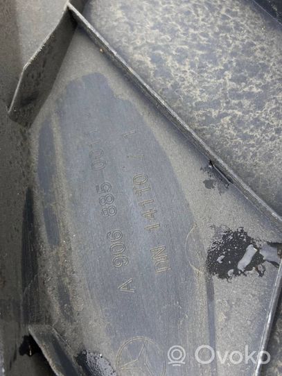 Mercedes-Benz Sprinter W906 Listwa zderzaka przedniego A9068850011