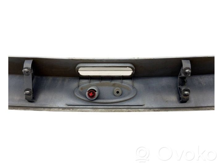 Ford Focus Trunk door license plate light bar 11375000