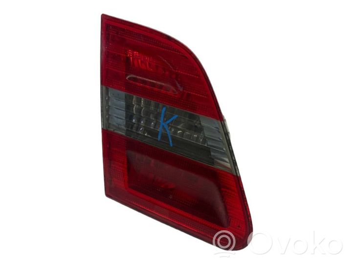 Mercedes-Benz A W169 Lampy tylnej klapy bagażnika A1698200577