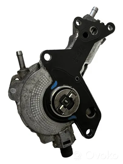 Volkswagen Touran I Vacuum pump 038145215