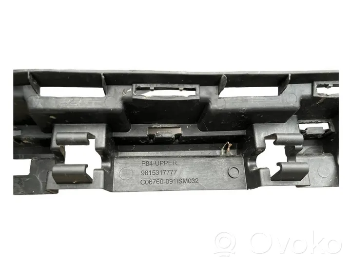Peugeot 3008 II Grille calandre supérieure de pare-chocs avant 9815317777