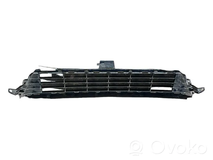 Toyota Auris E180 Grille inférieure de pare-chocs avant 5311202670