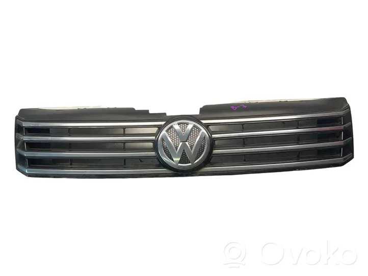 Volkswagen PASSAT B7 Front bumper upper radiator grill 3AA853651