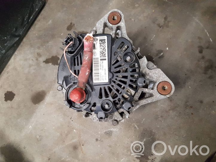 Opel Vivaro Generatore/alternatore FG15T071