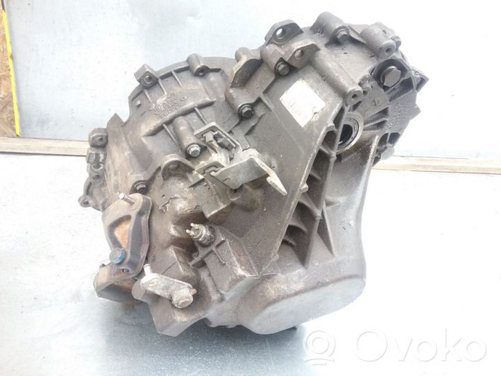 Volvo V70 Manual 5 speed gearbox P8647073