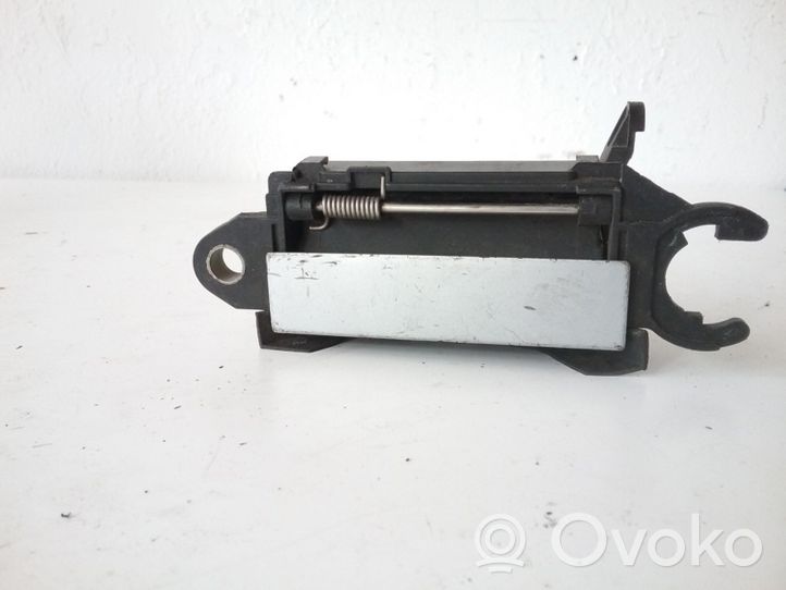 Audi A3 S3 8L Maniglia esterna per portiera posteriore 8D0837207A