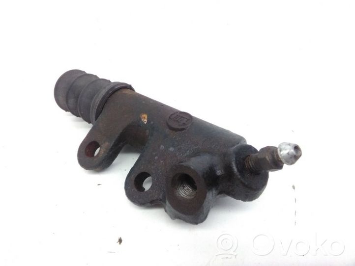 Toyota Corolla E120 E130 Clutch slave cylinder 