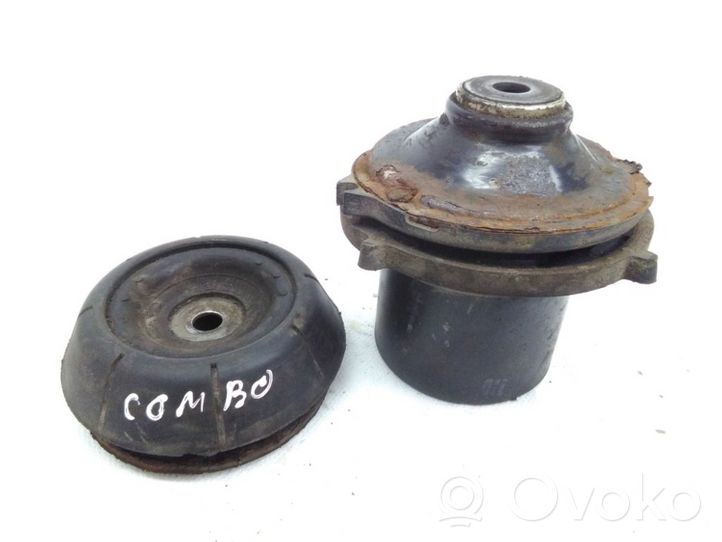 Opel Combo C Supporto per montante superiore anteriore 90538936