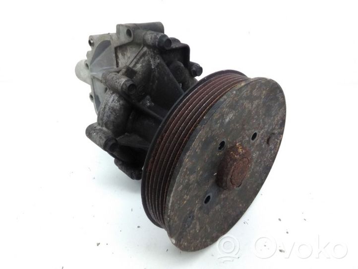 SsangYong Rexton Bomba de agua 6652000301