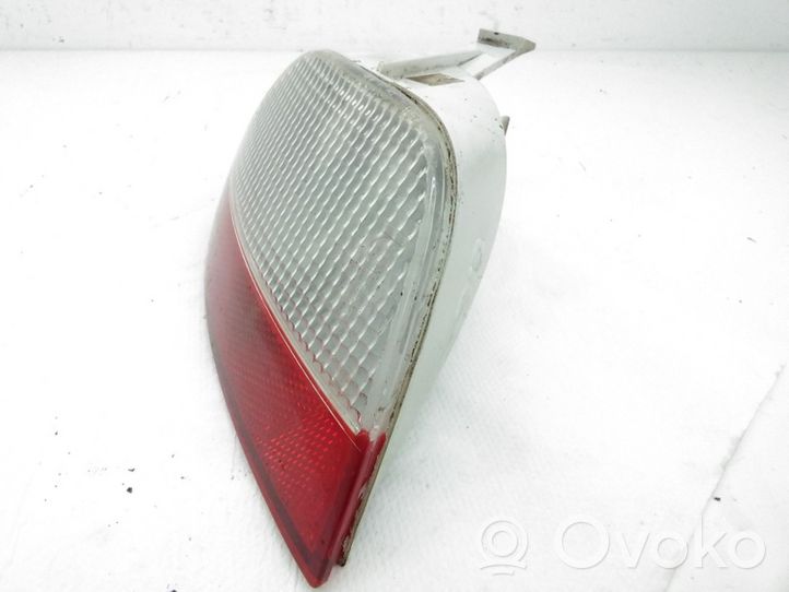 Ford Focus Luce del paraurti posteriore 1M5115K272A