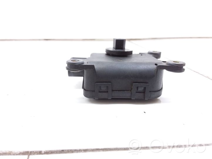 Subaru Forester SF Tuloilmaventtiilin käyttömoottori 0132801112