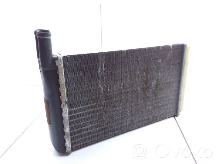 Audi 80 90 B2 Radiateur de chauffage 321819031C