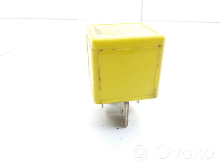 Saab 9-3 Ver2 Other relay 90226846