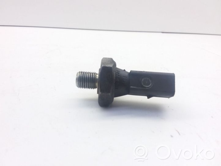 Audi A4 S4 B7 8E 8H Sensore di pressione dell’olio 038919081