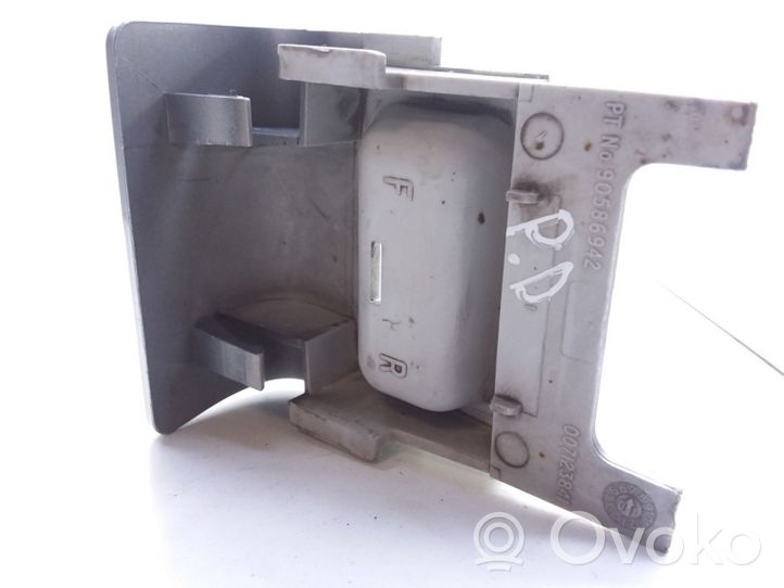 Opel Vectra B Garniture, jupe latérale/bas de caisse avant 90586942