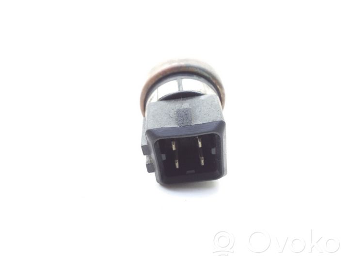 Audi A4 S4 B5 8D Dzesēšanas šķidruma temperatūras sensors 058919501A