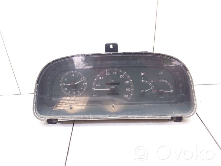 Renault Trafic I Compteur de vitesse tableau de bord 09045602020