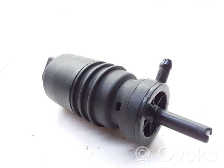 Skoda Octavia Mk1 (1U) Pompe de lave-glace de pare-brise 008022