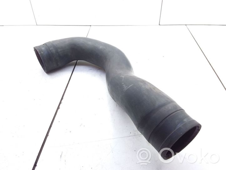 Opel Zafira B Tube d'admission de tuyau de refroidisseur intermédiaire 55353827