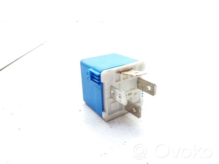 Mercedes-Benz A W168 Other relay A0025422519
