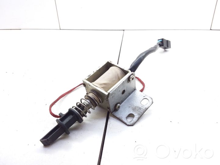 Alfa Romeo 164 Motorino della chiusura centralizzata 164004105700