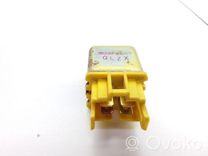 Hyundai Accent Hazard warning light relay 9522033300