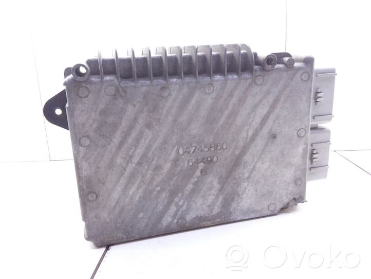 Chrysler Town & Country III Calculateur moteur ECU 64490