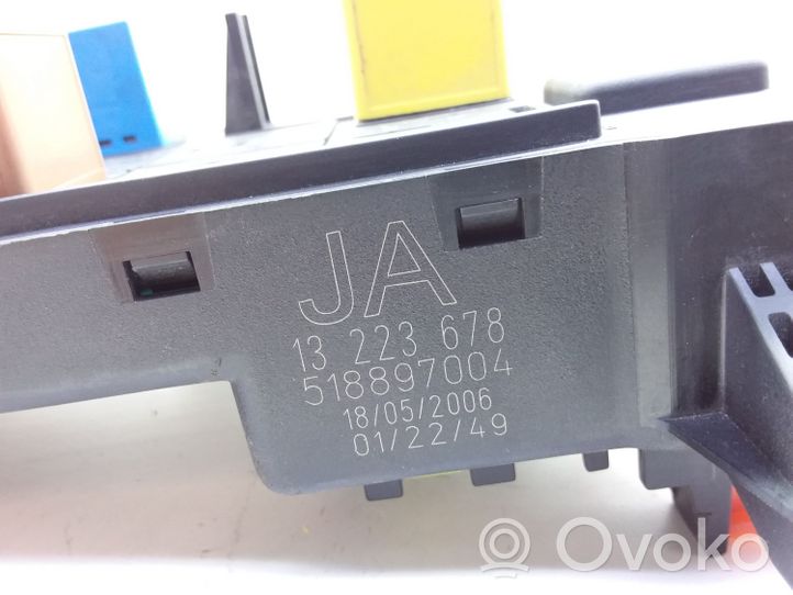 Opel Vectra C Central body control module 13223678