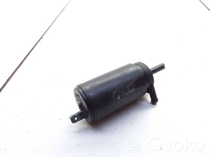 Volkswagen Golf II Pompe de lave-glace de pare-brise 