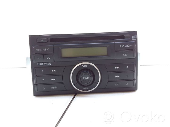 Nissan Versa Panel / Radioodtwarzacz CD/DVD/GPS 7017127