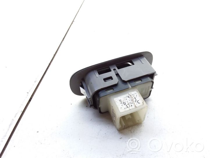 Mazda Tribute Interruptor del elevalunas eléctrico E1006638YA