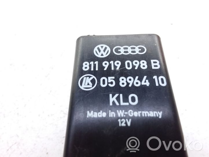 Audi 80 90 B3 Hazard warning light relay 811919098B