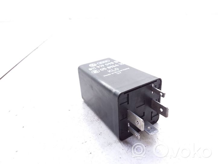 Audi 80 90 B3 Hazard warning light relay 811919098B