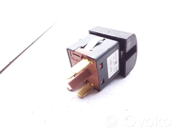 Opel Vectra B Seat heating switch 90457317