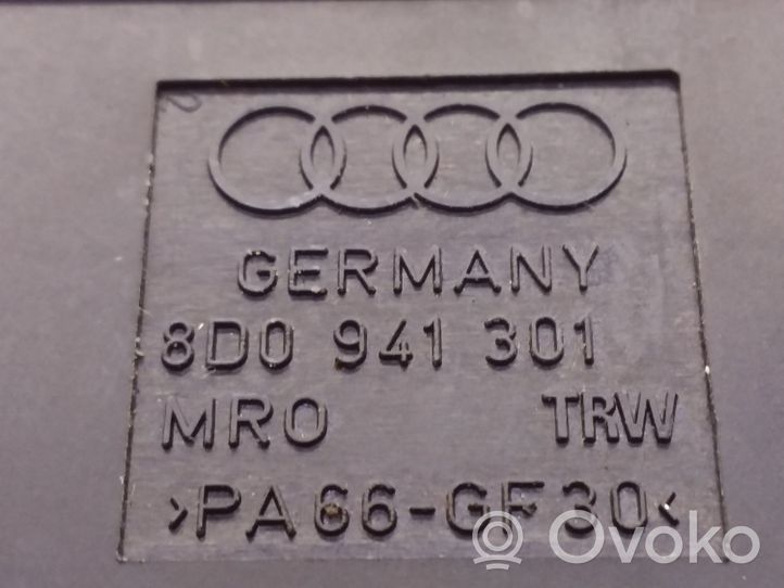 Audi A4 S4 B5 8D Przycisk / Pokrętło regulacji świateł 8D0941301