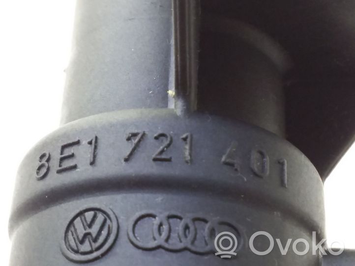 Audi A6 S6 C5 4B Cilindro secondario della frizione 8E1721401