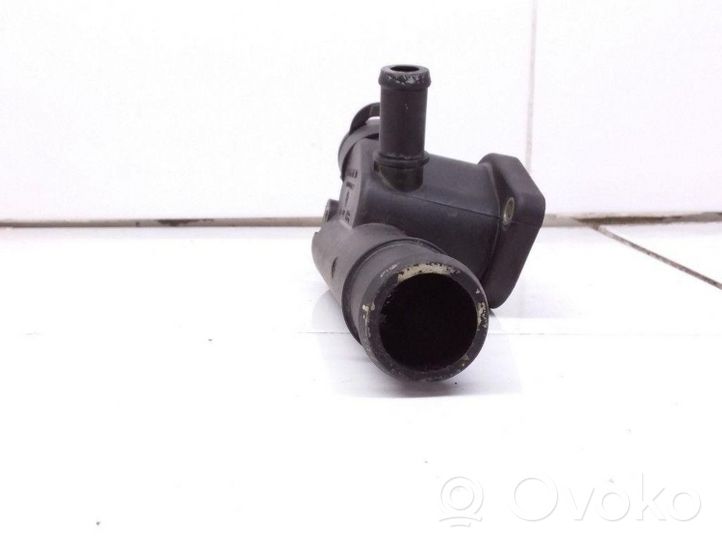 Volkswagen Caddy Boîtier de thermostat 38121132