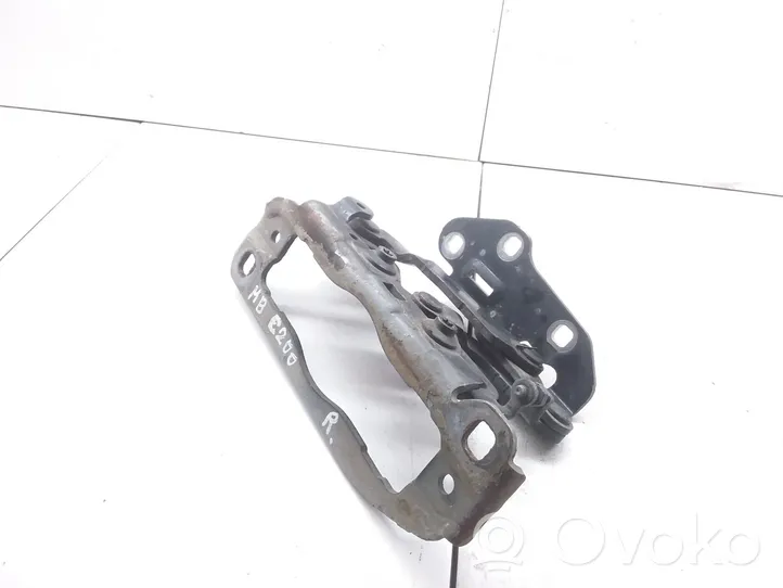 Mercedes-Benz C W204 Cerniere del vano motore/cofano A2048800828004