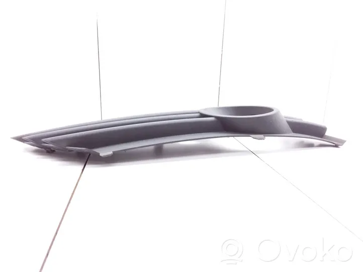 Opel Astra H Kratka dolna zderzaka przedniego 13126026