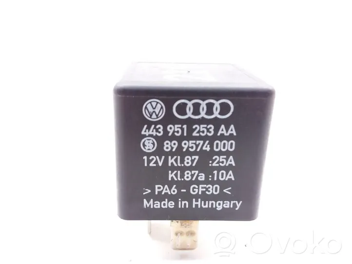 Audi A6 S6 C5 4B Inne przekaźniki 443951253AA