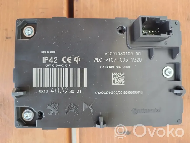 Peugeot 3008 II Module de charge sans fil 9813403280