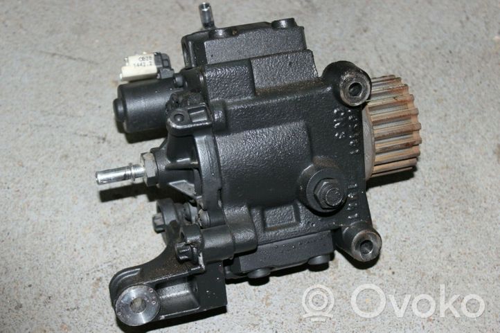 Mercedes-Benz GLA W156 Pompe d'injection de carburant à haute pression A2C89877300